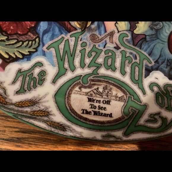 1993 The Wizard of Oz Limited Edition Musical Plate “We’re off to see the Wizard - Picture 3 of 5